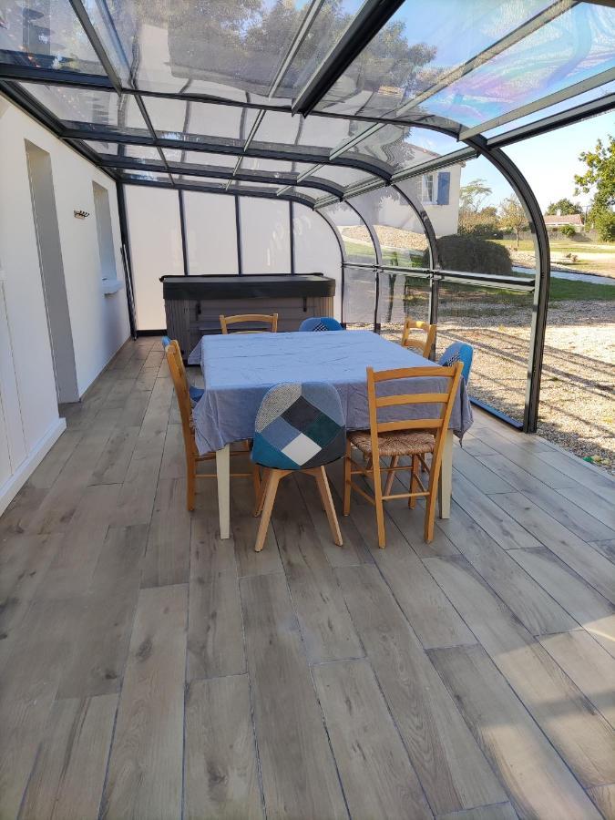 Maison Avec Jacuzzi Proche Plages Avrillé Exteriér fotografie